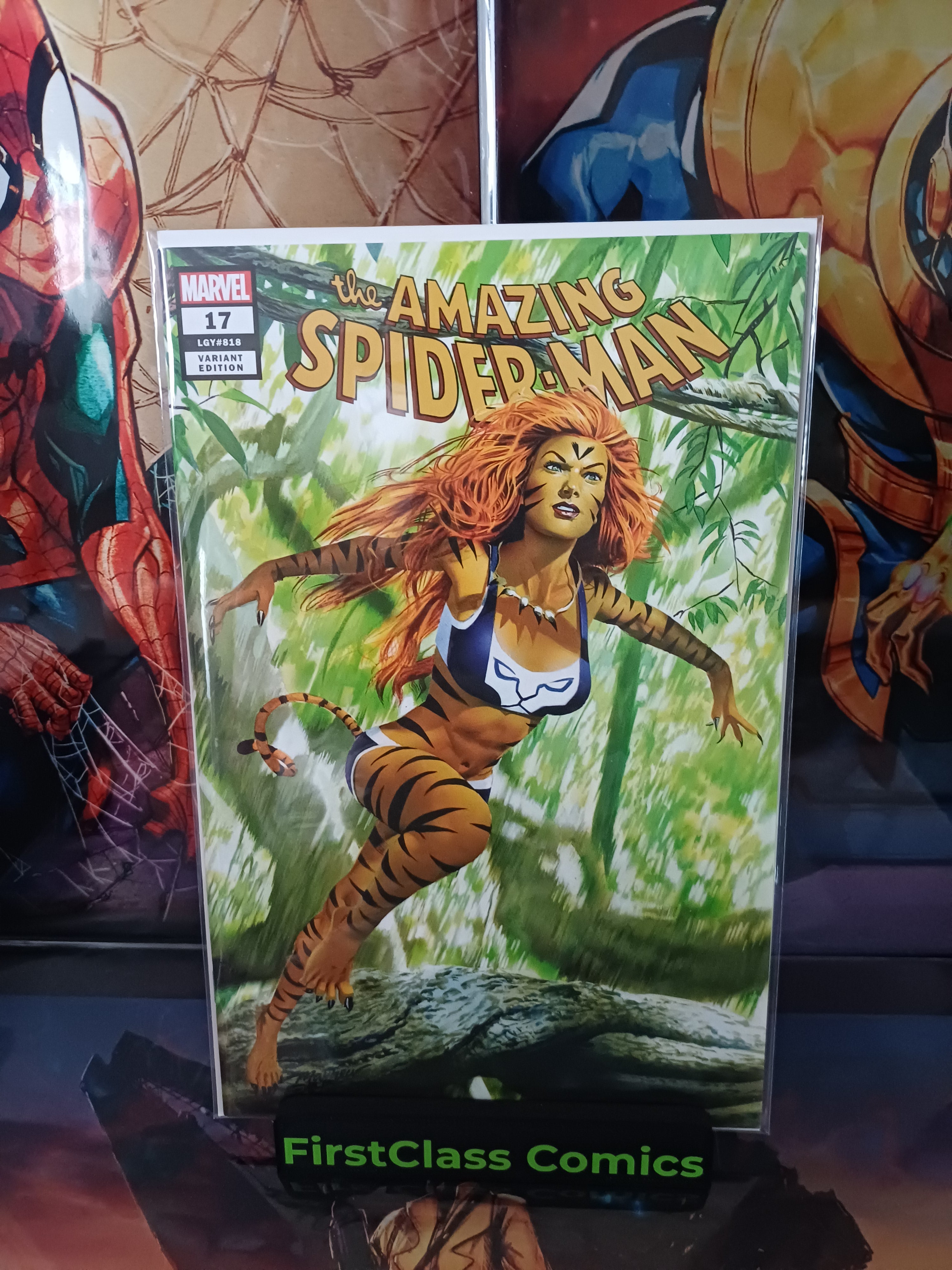 Amazing Spider-Man #17 Mike Mayhew Exclusive Variant